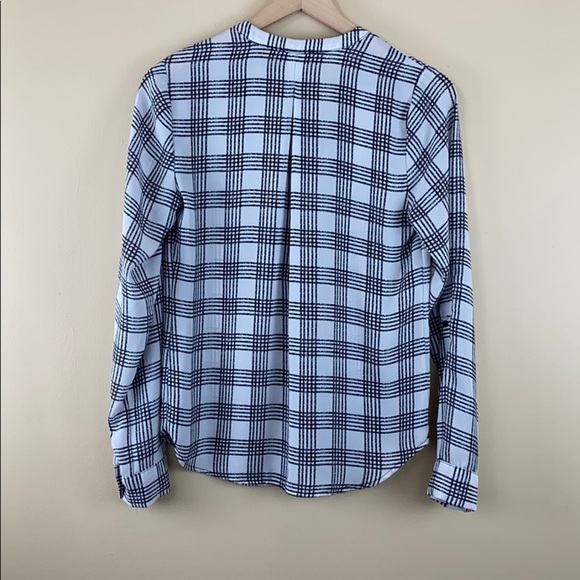 𝅺LIGHTWEIGHT blouse - Picture 2 of 4